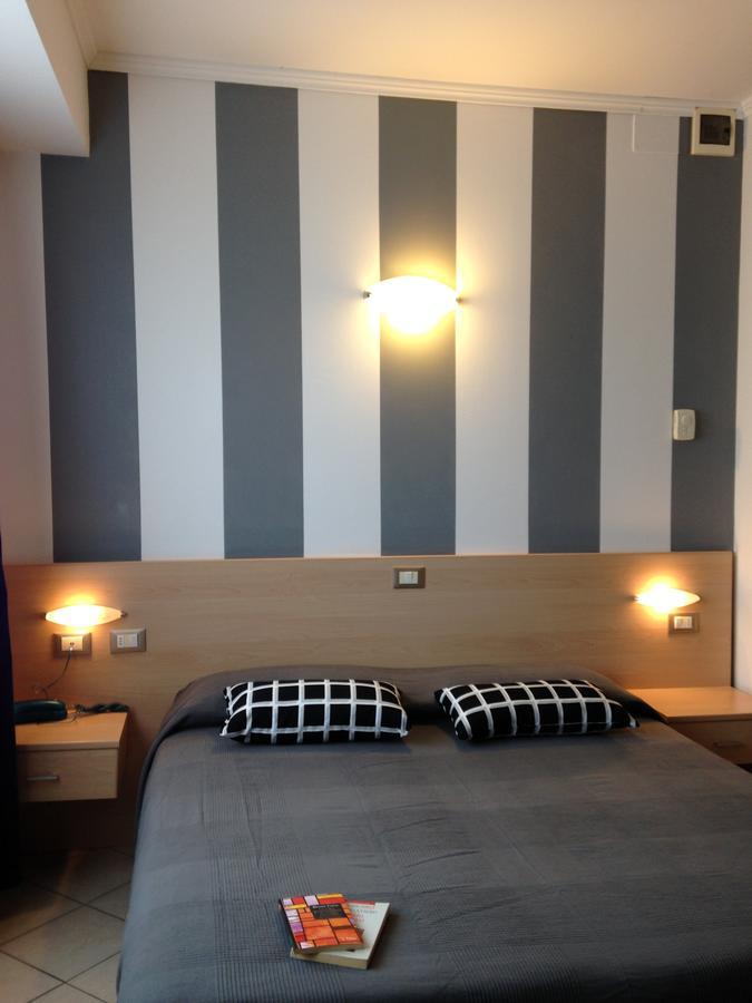 Hotel Bussana Porto Tolle Exterior photo